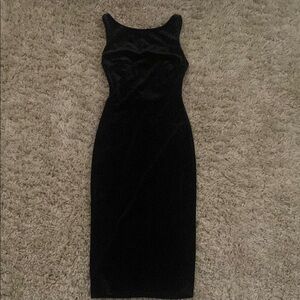 Elegant Black Sleeveless Dress